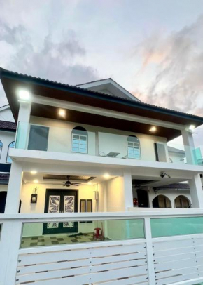 Three Homestay